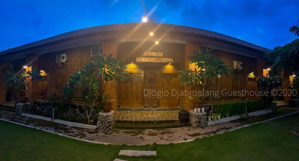 Djoglo Djatimalang Guesthouse Blitar Exterior foto